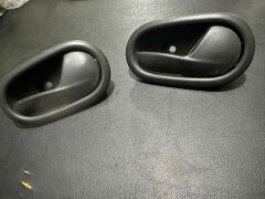Renault Clio Symbol Sağ Kapı İç Açma Kolu [826721919R]