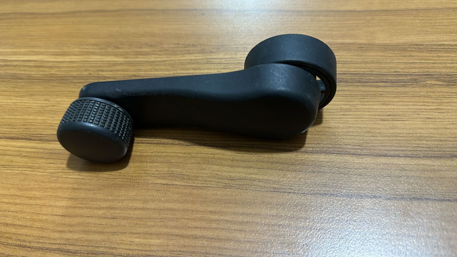 Polo İbiza Orijinal Cam Açma Kapama İç Kolu [6Q0837581A]
