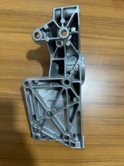 Seat İbiza Alternatör Desteği Orijinal Çıkma [038903143]