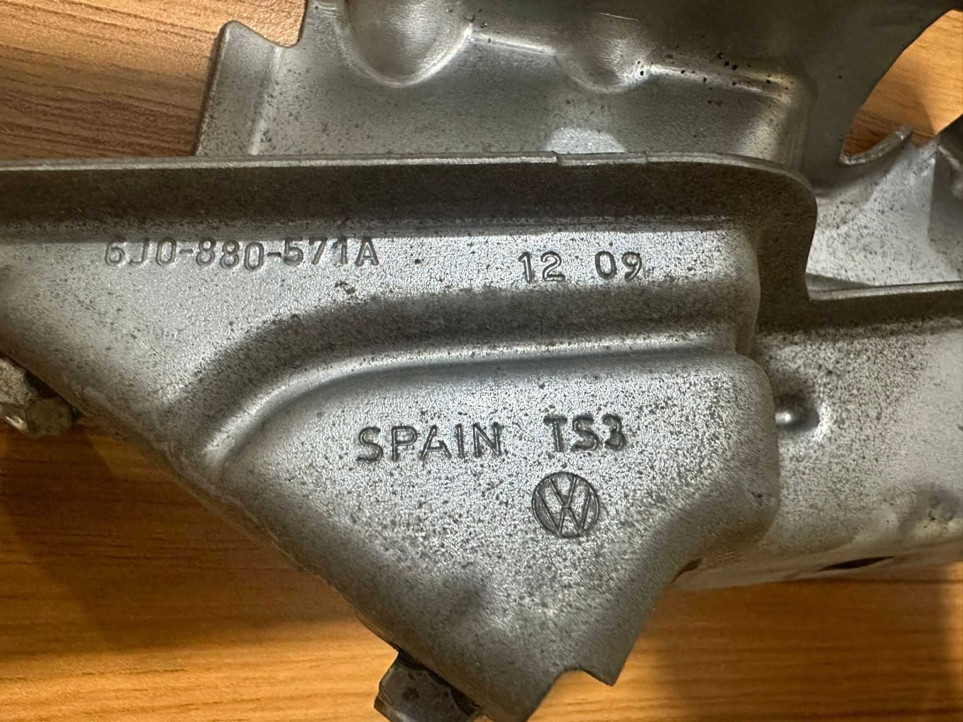 Seat İbiza Hava Yastığı Braketi [6J0880571A-6J0880572A]