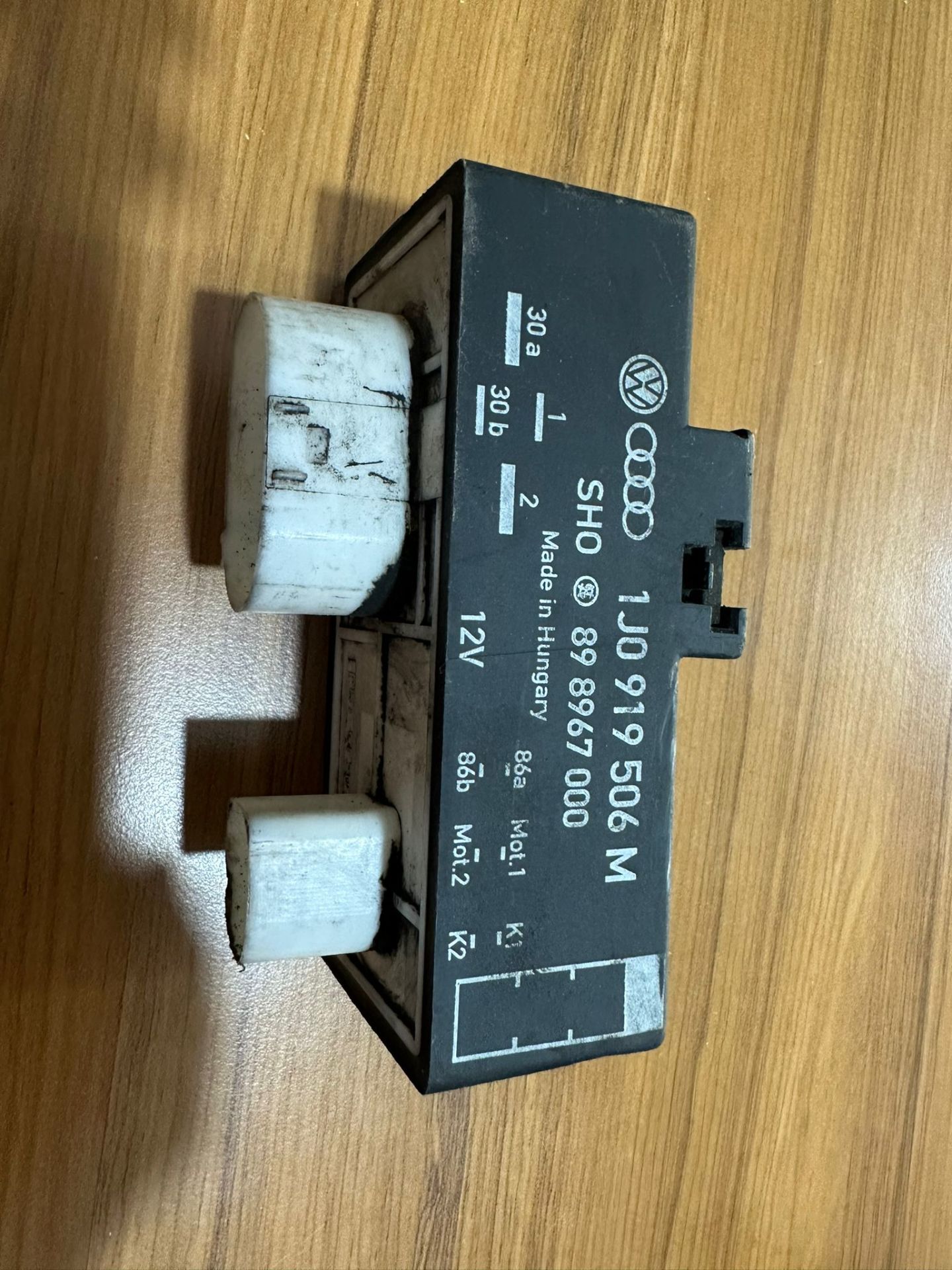 Radyatör Fanı Kontol Ünitesi [1J0919506]