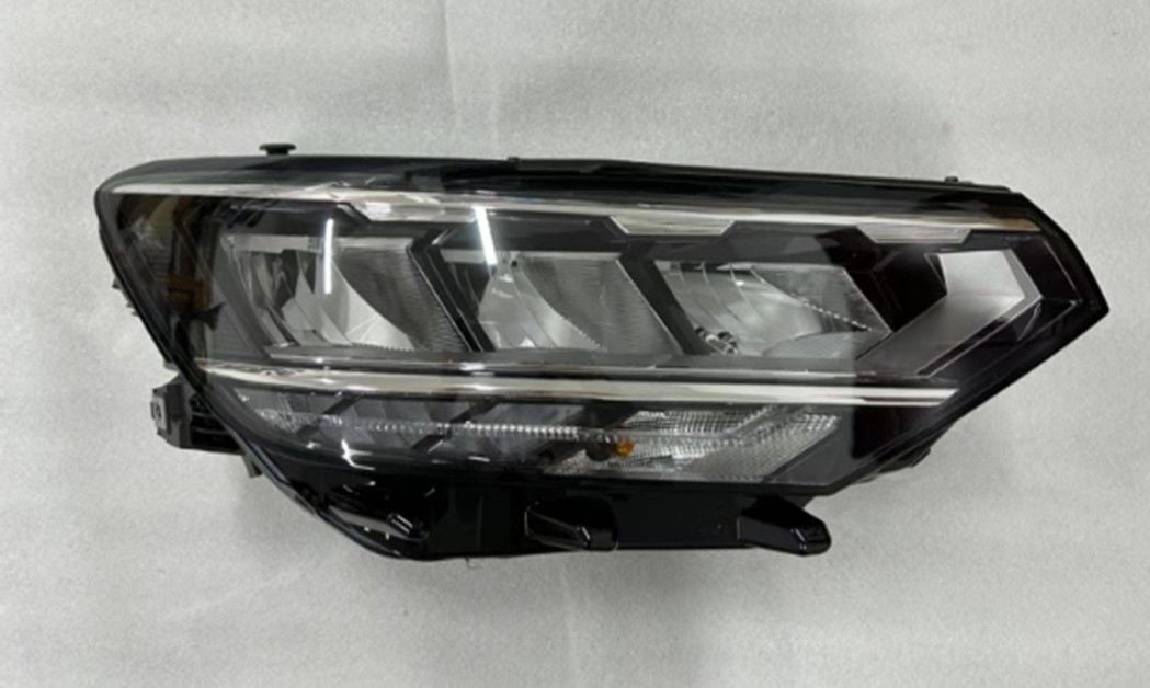 Vw Passat Sağ Ön Ledli Far 2019- [3G1941036P - 3G1941036Q]