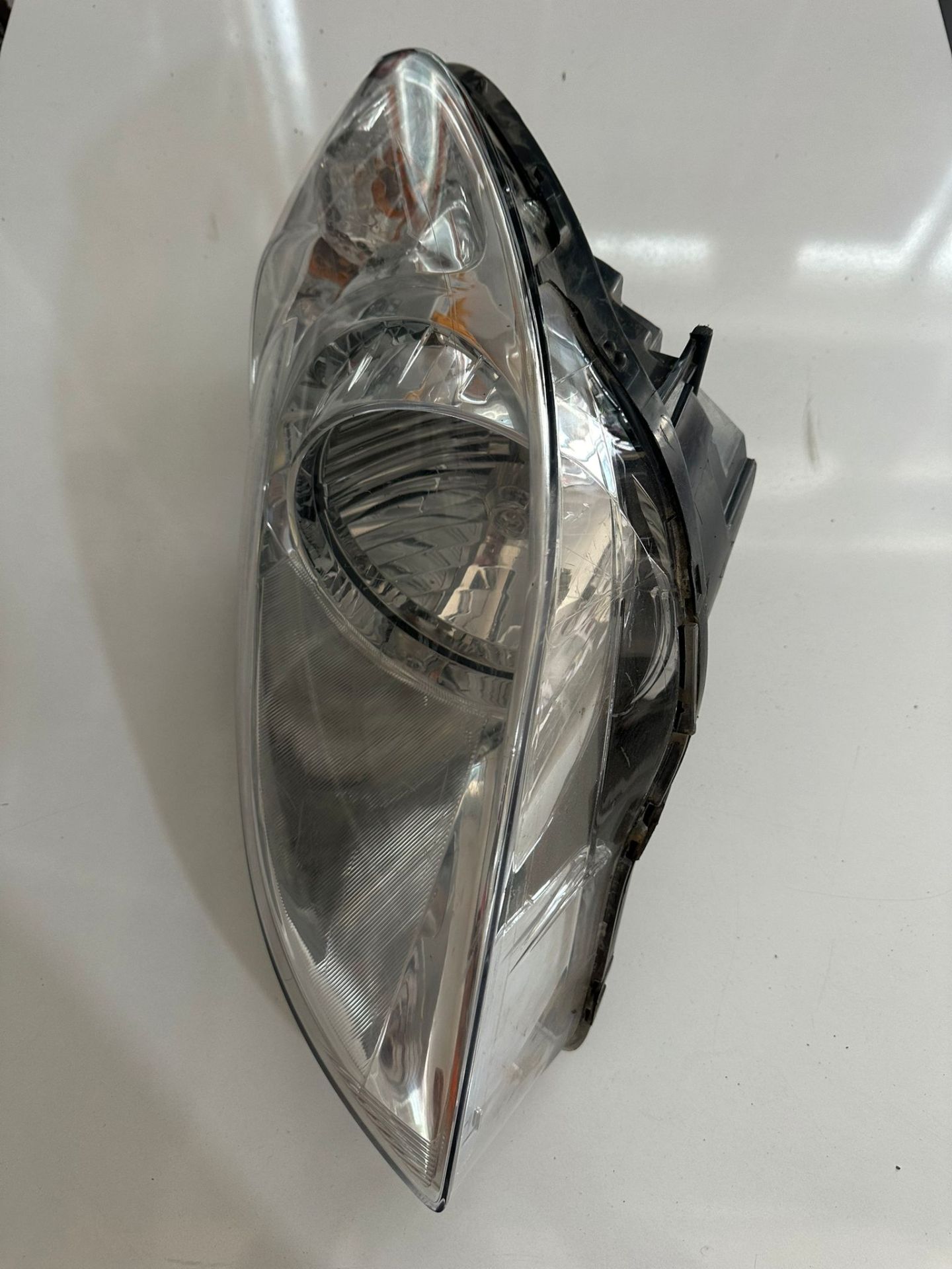Hyundai İ20 Elektrikli Sol Ön Far 2008-2013 [92101-4P000]