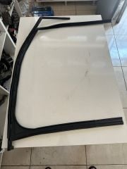 Vw Caddy Sol Ön Kapı Cam Fitili [2K0837431]