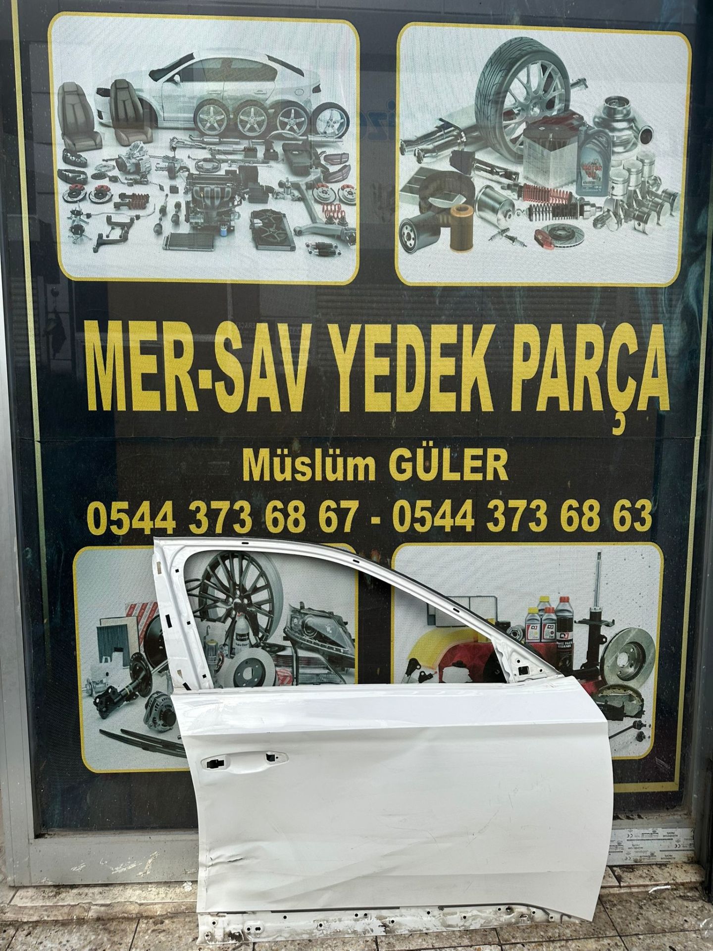 Skoda Superb Sağ Ön Kapı [3V0831312 - 3V0831602A]