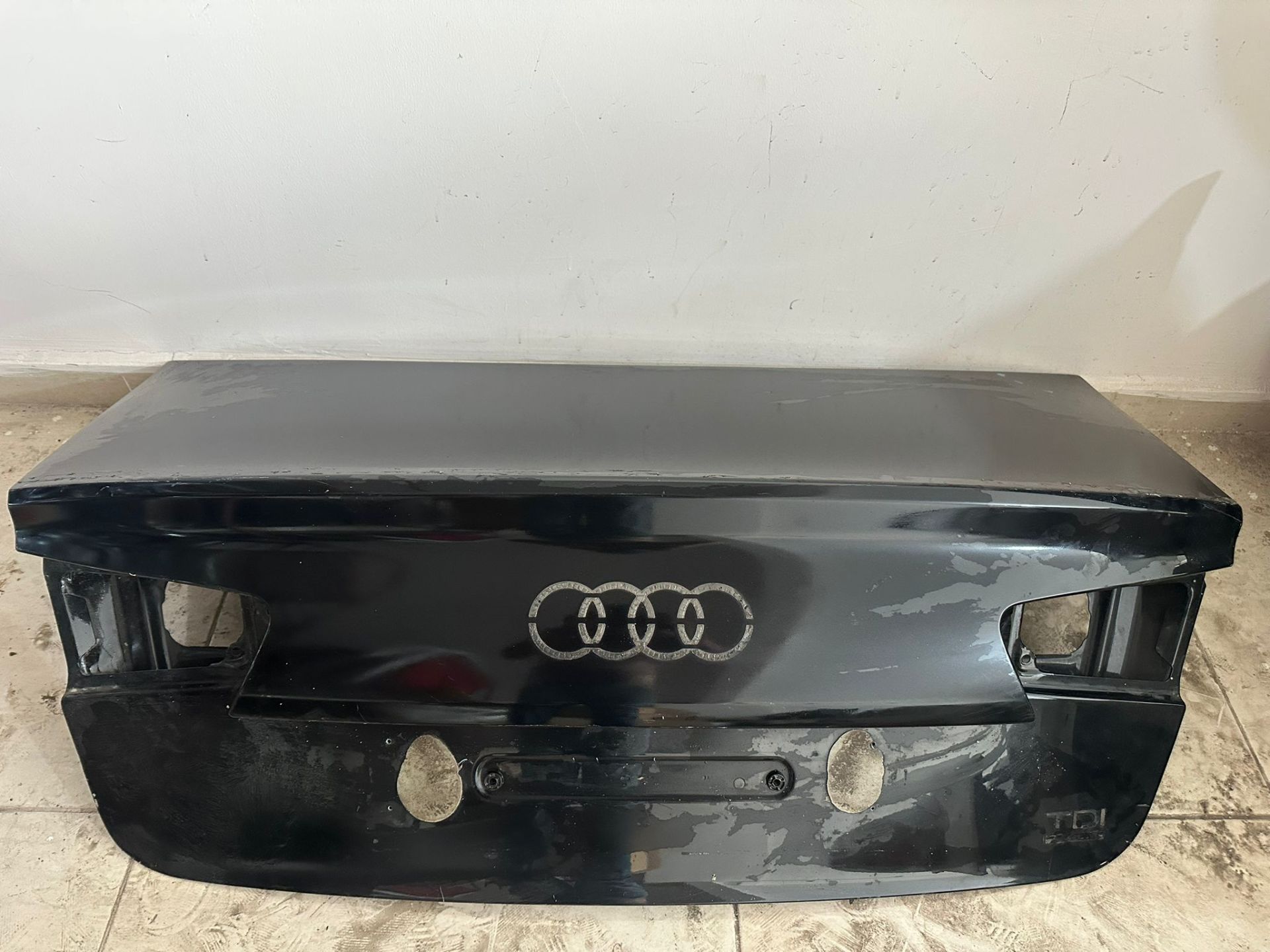 Audi A4 Arka Bagaj Kapağı Orjinal Çıkma