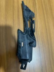 Audi A3 Sağ Far Alt Braketi 8V5807320