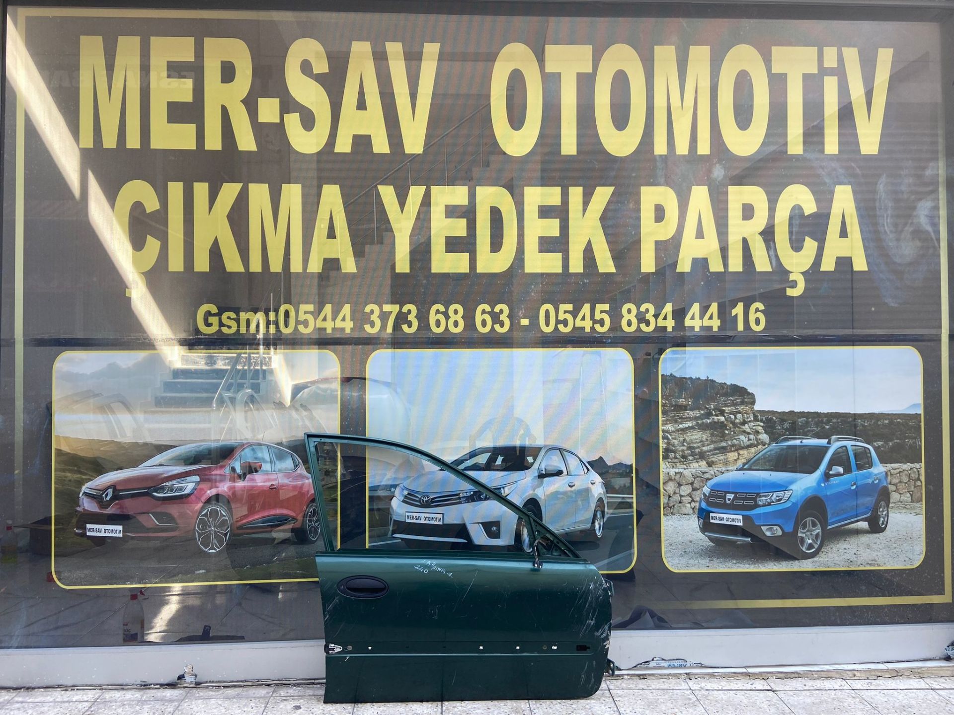 Renault Laguna 1 Sağ Ön Kapı Orijinal Çıkma