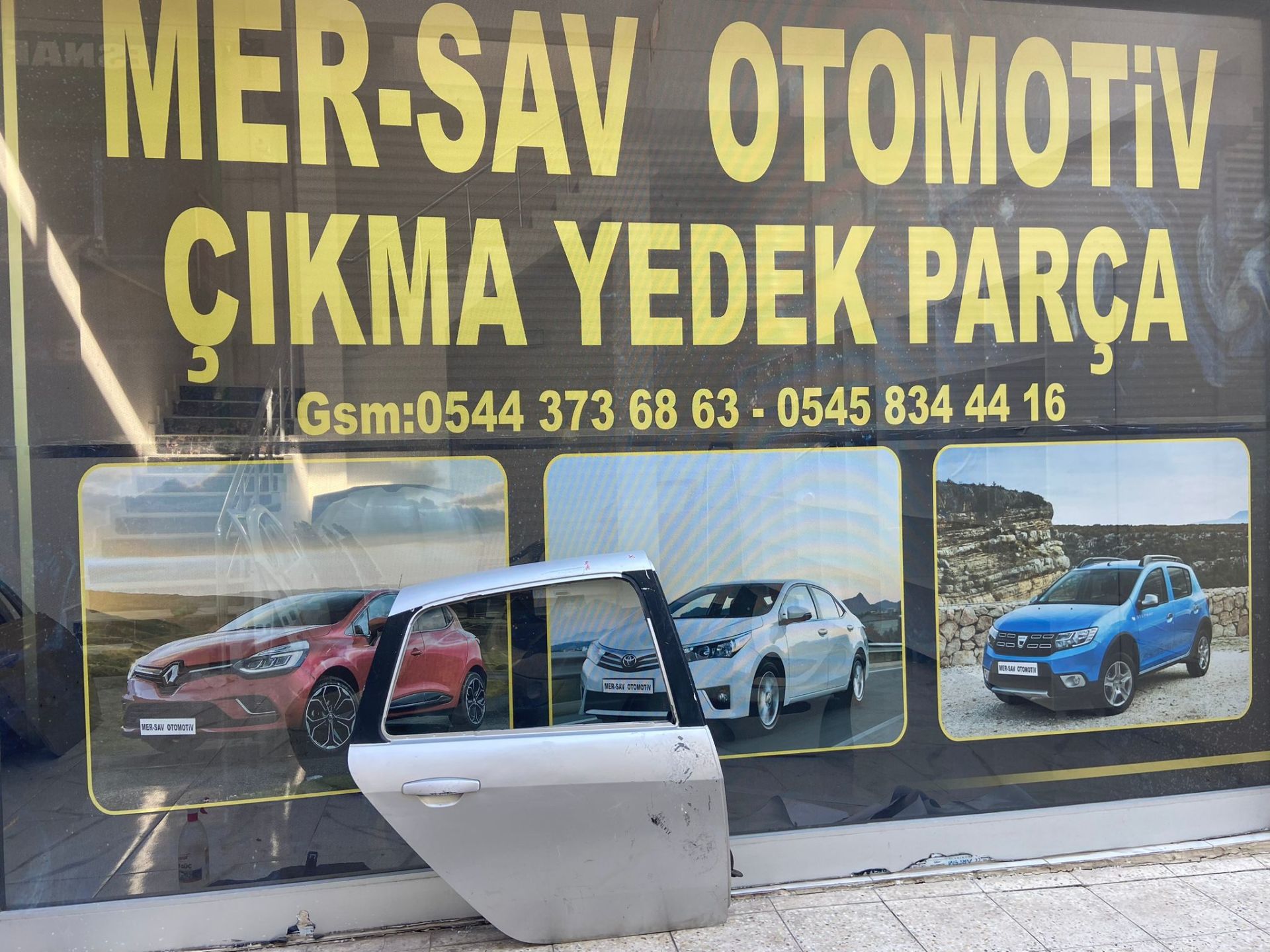 Renault Clio Symbol Thalia Sağ Arka Kapı[821004545R]