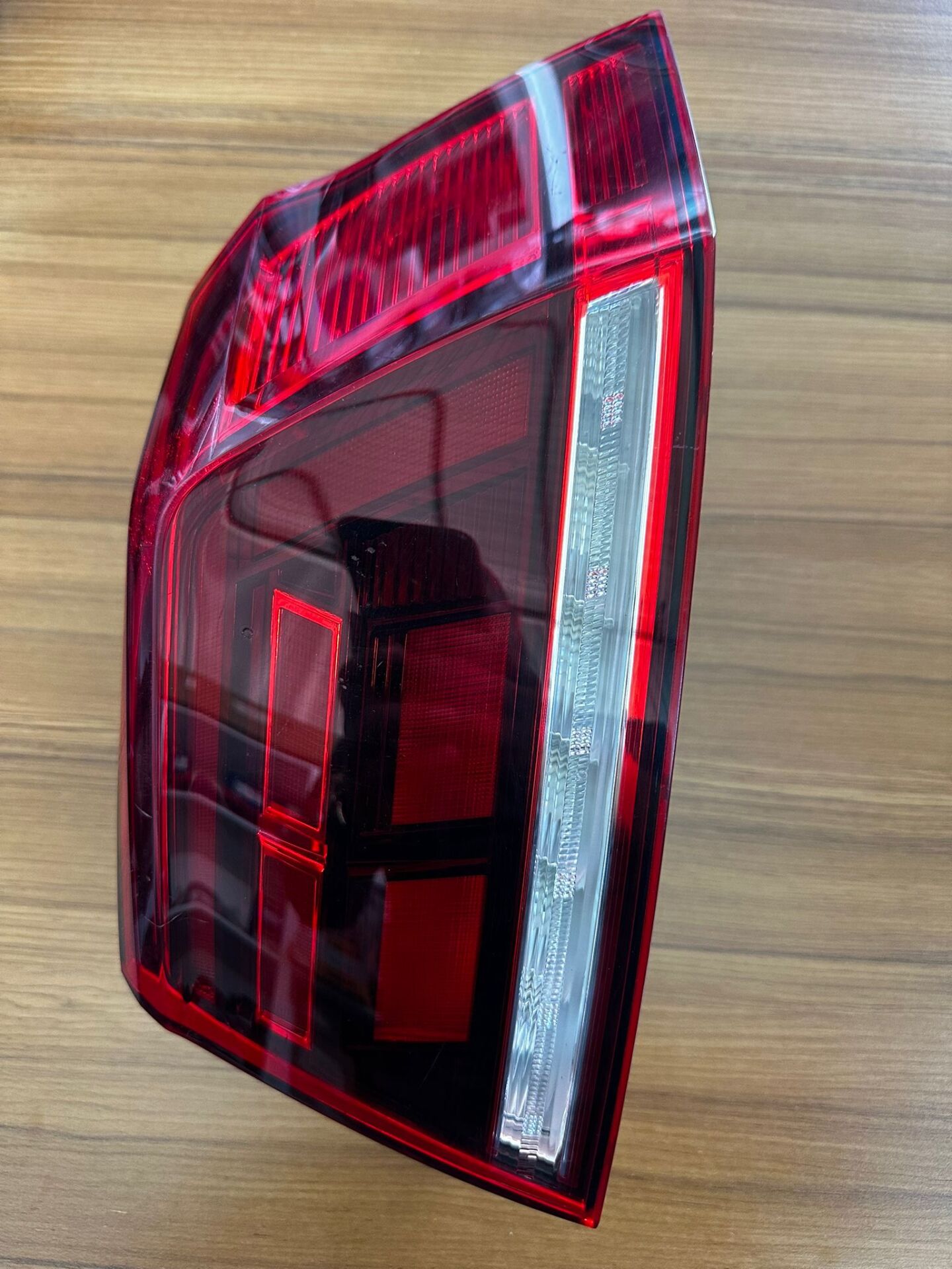 Volkswagen Passat Sağ Dış Stop 2019-